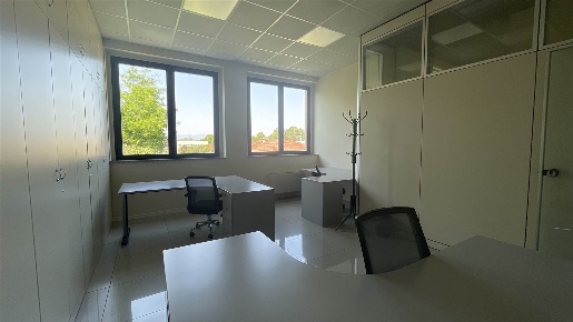 Foto Ufficio a Seregno Consonno - Bivio di 20 m² con 1 locali in affitto
