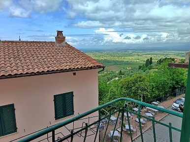 Foto Appartamento in via Giosuè Carducci 5, Castagneto Carducci Centro