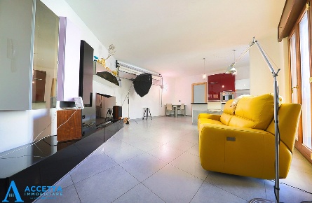 Foto Appartamento in Via Speziale 2, Taranto Solito - Corvisea di 94 m²