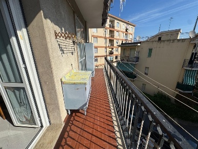Foto Appartamento in via Piave, Albenga Centro di 70 m² con 4 locali