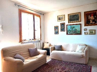 Foto Casa indipendente a Cecina Cecina Centro di 80 m² con 6 locali