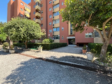 Foto Appartamento in Via Bezzecca 1/A, Catanzaro Fortuna - Corvo di 105 m²