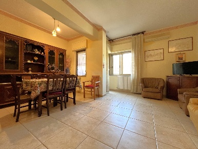 Foto Appartamento in Via Bezzecca 1/A, Catanzaro Fortuna - Corvo di 105 m²