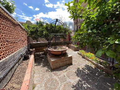 Foto Appartamento in Via Cutrufelli 5, Gaggi di 219 m² con 4 locali