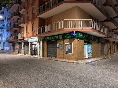Foto Negozio in via Fiume 46, Catanzaro Catanzaro Lido di 75 m² in vendita