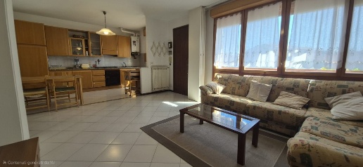 Foto Appartamento a Massa Marina di Massa Centro di 80 m² con 3 locali