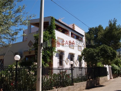 Foto Villa unifamiliare in Torre Marroia, Altavilla Milicia di 340 m²
