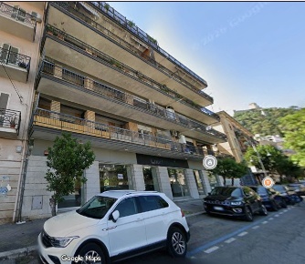 Foto Negozio in Via G. Di Biasio 44, Cassino Centro di 300 m² in affitto