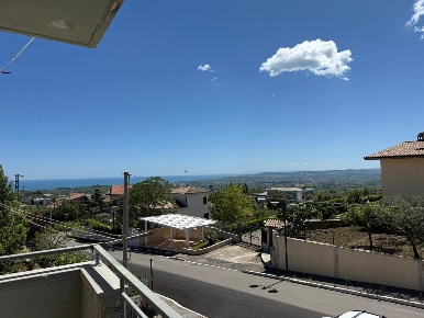 Foto Appartamento in Via Aldo Moro 3, Cupello Centro di 90 m² con 4 locali