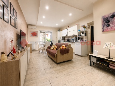 Foto Appartamento in Via Libero Leonardi 130, Roma Cinecittà di 75 m²