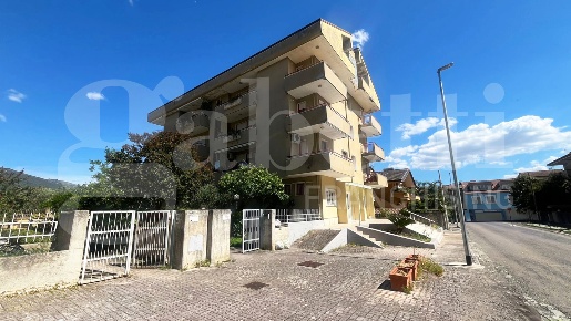 Foto Appartamento in San Nicola, Calvi Risorta di 120 m² con 5 locali