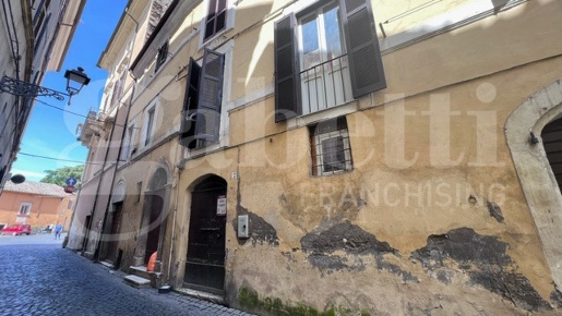 Foto Magazzino in Via rosa 4, Civita Castellana Centro di 40 m² in vendita