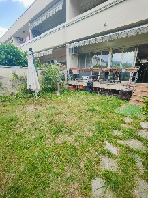 Foto Villa a schiera a Luni Casano Dogana Isola di 145 m² con 5 locali