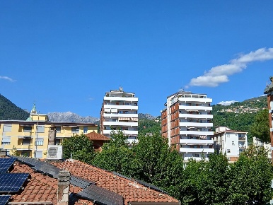 Foto Appartamento a Massa Centro di 108 m² con 5 locali in vendita