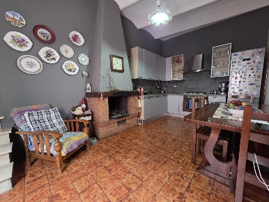 Foto Appartamento a Crespina Lorenzana Crespina di 143 m² con 5 locali