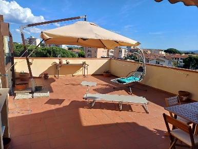 Foto Attico a Campiglia Marittima di 207 m² con 8 locali in vendita