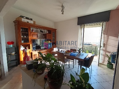 Foto Appartamento a Livorno Coteto di 99 m² con 5 locali in vendita