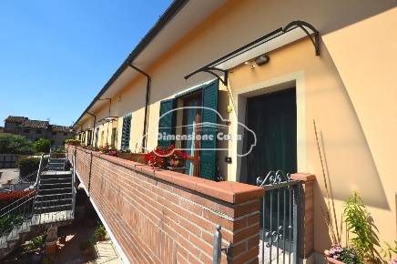 Foto Appartamento a Lucca Tempagnano - Picciorana di 85 m² con 3 locali