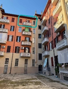 Foto Appartamento a Milano Certosa di 113 m² con 4 locali in vendita
