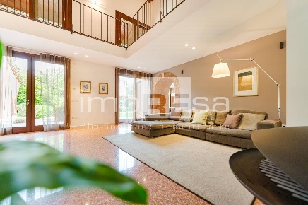 Foto Villa unifamiliare in Postioma di Paese, Paese Postioma di 300 m²