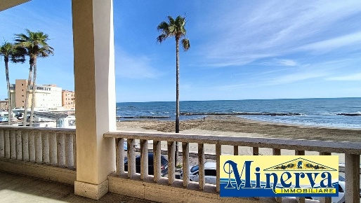 Foto Appartamento in Riviera Mallozzi, Anzio Centro Storico di 125 m²