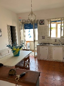 Foto Appartamento in via appia, Minturno Centro di 80 m² con 4 locali