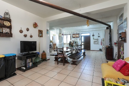 Foto Villa unifamiliare a Medicina di 220 m² con 6 locali in vendita