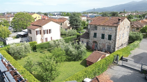 Foto Villa unifamiliare in Via Romana 914, Lucca San Filippo di 370 m²