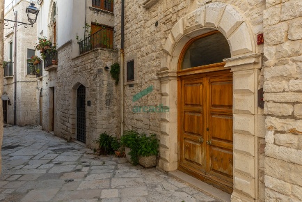Foto Appartamento in Via Spirito Santo 37, Giovinazzo di 130 m² in vendita