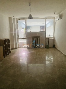 Foto Ufficio in Viale Eugenio Chiesa 1, Massa Centro di 28 m² con 1 locali