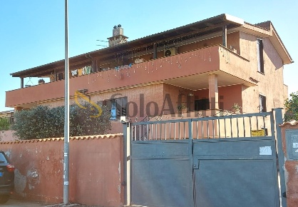 Foto Appartamento in Via Francesco Manfra, Fiumicino Isola Sacra di 80 m²