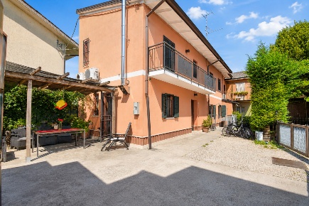 Foto Appartamento in Via XXV Aprile 33, Salizzole Bionde di 200 m²