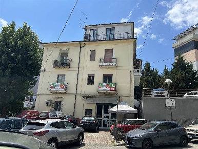 Foto Appartamento in via Pizzuti, Cosenza Acquedotto di 72 m² con 3 locali