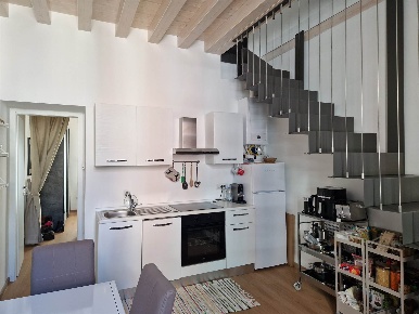 Foto Appartamento in Via Michelangelo Buonarroti  9, Milano di 60 m²