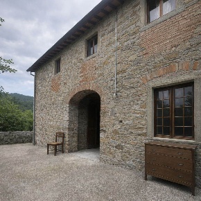 Foto Case semi ndipendenti a Dicomano di 178 m² con 12 locali in vendita