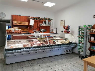 Foto Negozio in via Roma, Murlo Vescovado di 161 m² con 3 locali in vendita