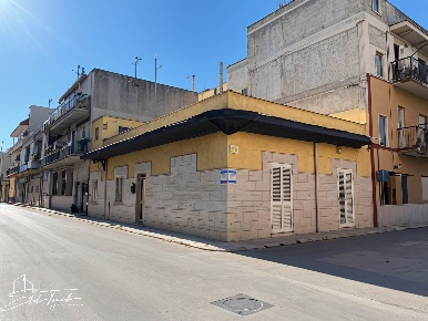 Foto Casa indipendente in Via Marconi 31, Palagiano di 108 m² con 3 locali