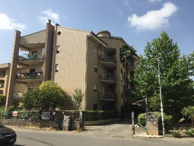 Foto Appartamento in Via Torricelli, Rende Quattromiglia di 30 m²