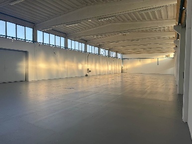 Foto Capannone industriale a Langhirano Pilastro di 650 m² con 1 locali