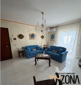 Foto Appartamento in Via Corsica, Canosa di Puglia Centro di 80 m²