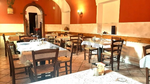 Foto Locale commerciale in via Nazario Sauro 25, Sillavengo di 260 m²