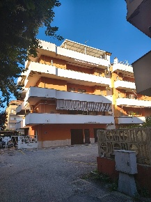 Foto Appartamento a Francavilla al Mare di 80 m² con 5 locali in vendita