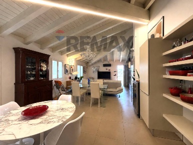 Foto Appartamento in Via Carducci 15, Manerbio Centro di 120 m² in vendita