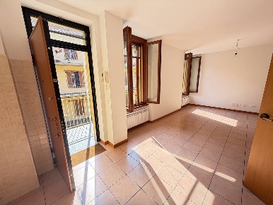 Foto Appartamento in via Cicerone, Milano Niguarda di 85 m² con 3 locali