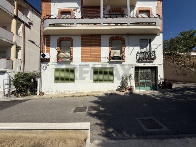 Foto Case semi ndipendenti in vico matera, Grassano di 124 m² con 4 locali