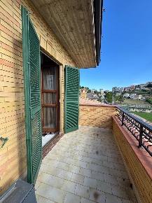 Foto Appartamento in via Meazza, Grottazzolina di 75 m² con 5 locali