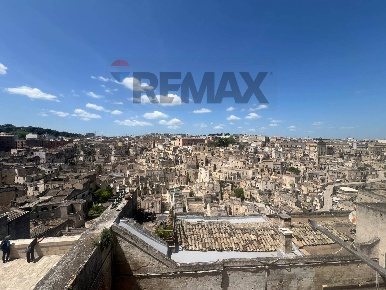 Foto Appartamento a Matera Centro di 80 m² con 3 locali in vendita