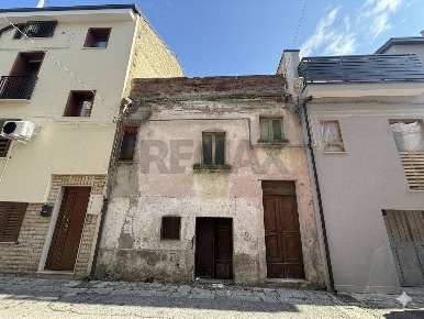 Foto Case semi ndipendenti in via filzi, Grassano di 100 m² con 3 locali
