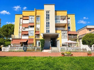 Foto Appartamento in via giuseppe di vittorio 26, Santo Stefano di Magra