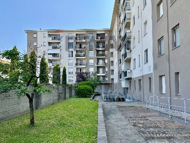 Foto Appartamento in Via Corridoni 42, Bergamo Redona di 152 m² in vendita